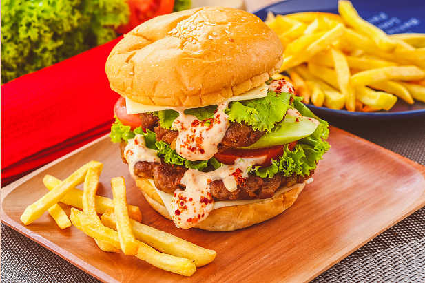 Beberapa Jenis Makanan Yang Jika Dikonsumsi Berlebih Dapat Mengakibatkan Kantuk